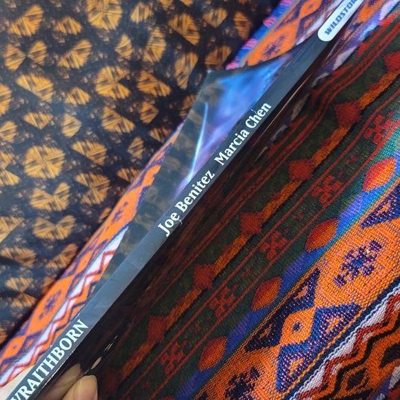 Wraithborn comic graphic novel book - Picture 4 of 4